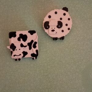 Funny Cow and Sheep Brooch Set